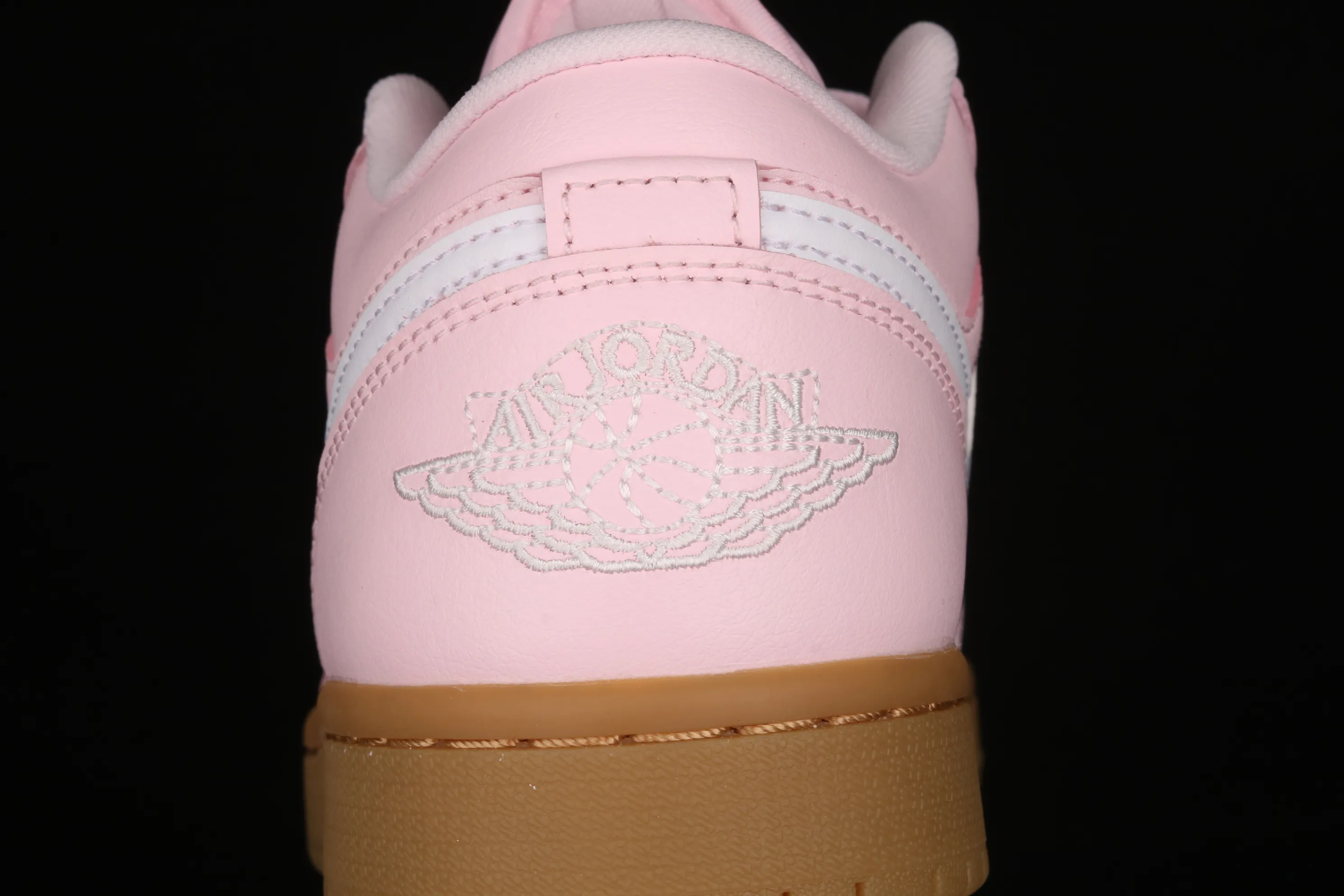 All categories Air Jordan Jordan series basketball shoes Air Jordan 1 Low G version pure original Air Jordan 1 Low AJ1 Joe 1 raw rubber powder low-top basketball shoes DC0774-601
